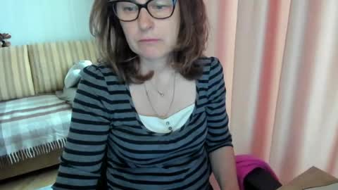 Lauraoven1 online show from 3, 5, 2026