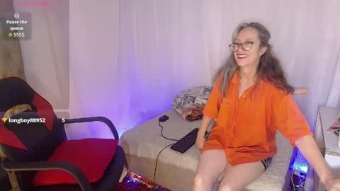 Laura Sofia online show from 15, 4, 2026