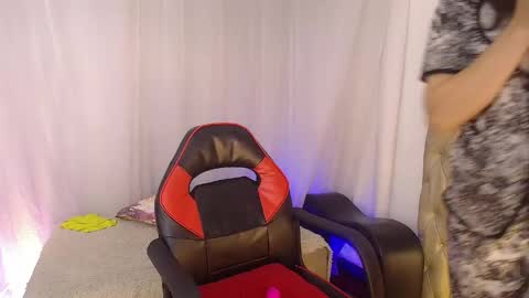 Laura Sofia online show from 5, 5, 2026