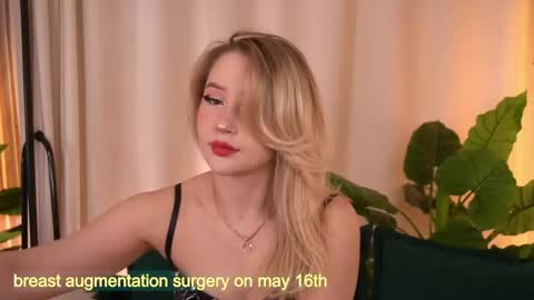  Laura  online show from 4, 5, 2026