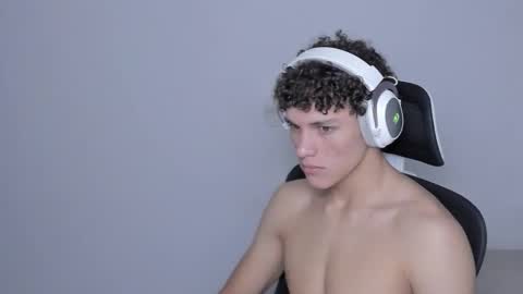 Laureent online show from 6, 10, 2025