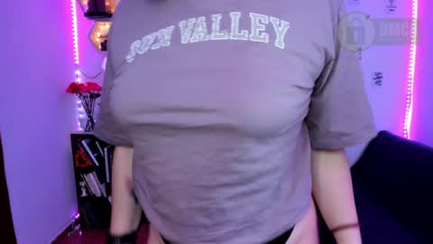  Im Lauren  independent model   online show from 18, 1, 2025