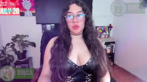  Im Lauren  independent model   online show from 13, 7, 2026