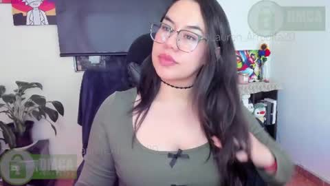  Im Lauren  independent model   online show from 30, 7, 2026