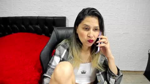 Snapshot of lauren_ashlee chatting on 2, 12, 2024 Lauren Independent model online show from 2, 12, 2024