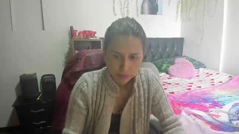 Lauren Independent model online show from 7, 1, 2026
