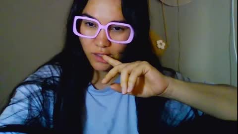 onlyfan laureng7 - 7 laureng2 online show from 29, 4, 2026