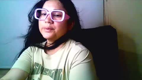 Snapshot of laurengirls1 chatting on 22, 6, 2026 onlyfan laureng7 - 7 laureng2 online show from 22, 6, 2026