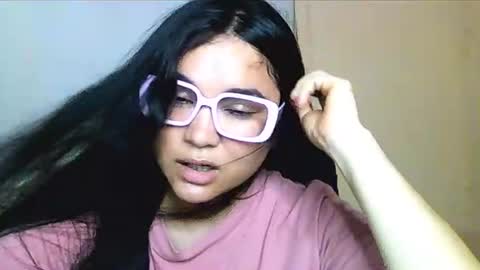 Snapshot of laurengirls1 chatting on 24, 6, 2026 onlyfan laureng7 - 7 laureng2 online show from 24, 6, 2026