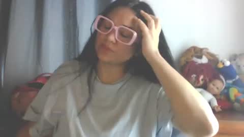 Snapshot of laurengirls1 chatting on 21, 7, 2026 onlyfan laureng7 - 7 laureng2 online show from 21, 7, 2026
