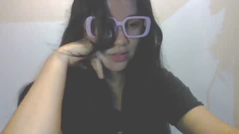 Snapshot of laurengirls1 chatting on 23, 7, 2026 onlyfan laureng7 - 7 laureng2 online show from 23, 7, 2026