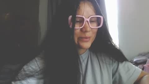Snapshot of laurengirls1 chatting on 28, 7, 2026 onlyfan laureng7 - 7 laureng2 online show from 28, 7, 2026
