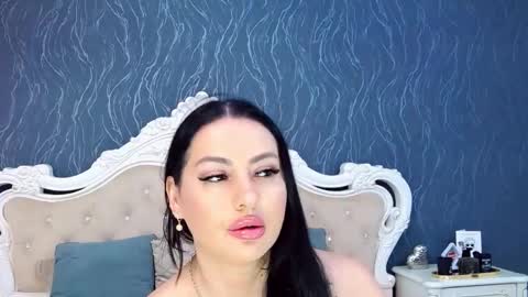 Snapshot of laurenjenssen chatting on 7, 11, 2025 Laura online show from 7, 11, 2025