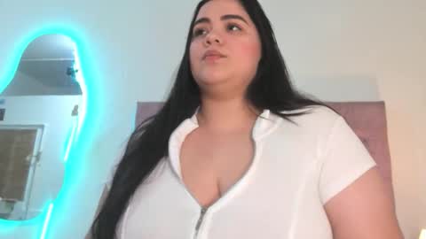 laurenlaine online show from 25, 4, 2026
