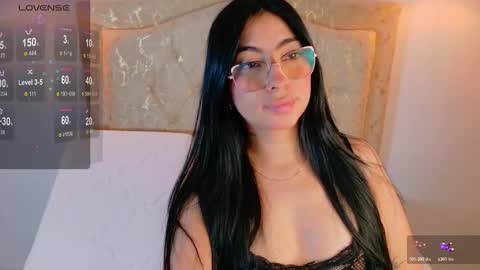 laurenn_smitth online show from 18, 10, 2025