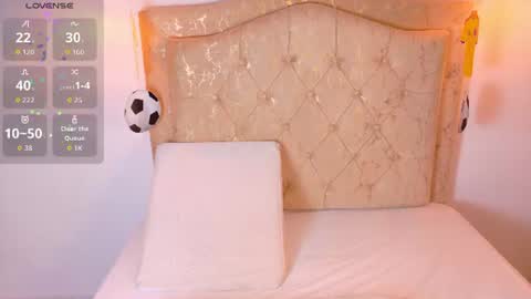 laurenn_smitth online show from 25, 6, 2026