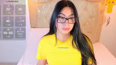 laurenn_smitth online show from 27, 6, 2026