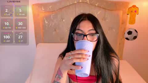 laurenn_smitth online show from 8, 7, 2026