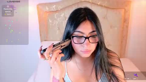 laurenn_smitth online show from 25, 7, 2026