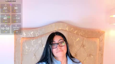 laurenn_smitth online show from 28, 7, 2026