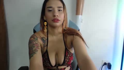 Snapshot of laurenphillipsx chatting on 6, 12, 2024 Lauren online show from 6, 12, 2024