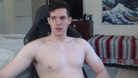 Snapshot of laurenssyx chatting on 12, 10, 2025 Lauren online show from 12, 10, 2025