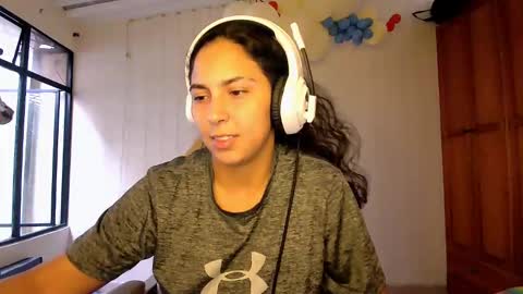 Snapshot of laurent0502 chatting on 11, 1, 2025 Laurent online show from 11, 1, 2025