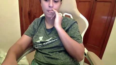 Snapshot of laurent0502 chatting on 12, 1, 2025 Laurent online show from 12, 1, 2025