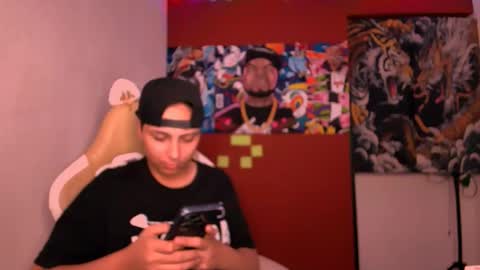 Snapshot of laurent0502 chatting on 11, 10, 2025 Laurent online show from 11, 10, 2025