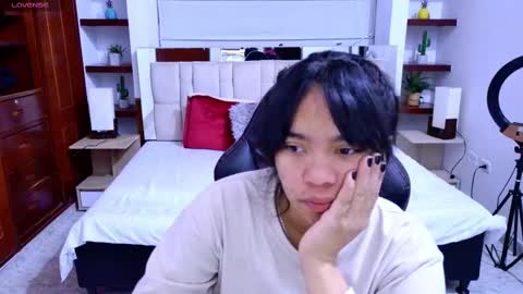 laurent online show from 13, 9, 2025