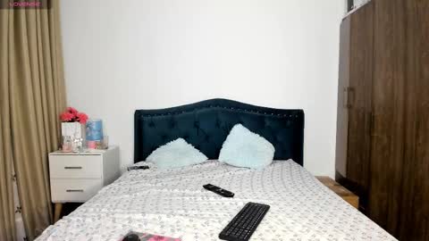 daniela angel     online show from 10, 2, 2025