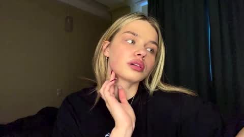 Bella online show from 30, 4, 2026
