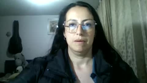 Snapshot of lauryn_jones chatting on 22, 3, 2026 Laury online show from 22, 3, 2026