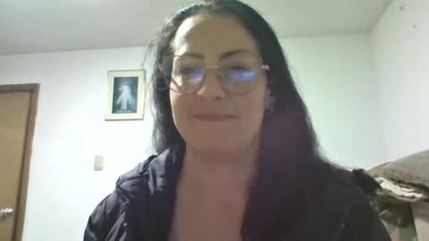 Laury  online show from 28, 4, 2026