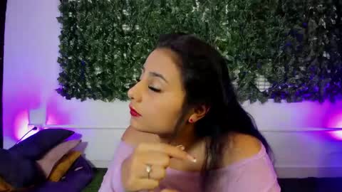  LaurynJeffers  online show from 25, 4, 2026