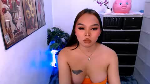 lavenia487426 online show from 12, 3, 2026