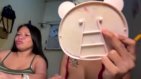 Snapshot of lavvenderr chatting on 15, 2, 2026 lavvenderr online show from 15, 2, 2026