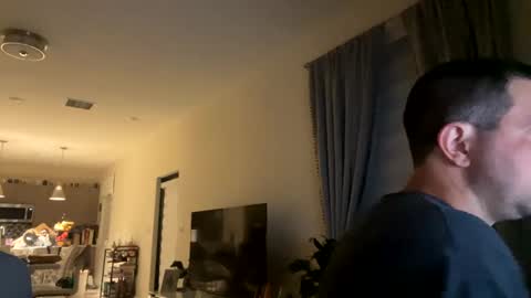 Snapshot of law_cambio chatting on 11, 12, 2024 law_cambio online show from 11, 12, 2024