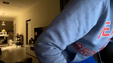 Snapshot of law_cambio chatting on 13, 12, 2024 law_cambio online show from 13, 12, 2024