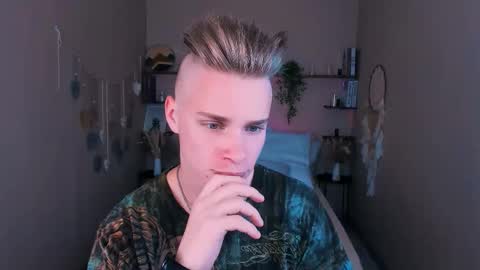 Snapshot of lawrence_miles chatting on 12, 9, 2025 Lawrence online show from 12, 9, 2025