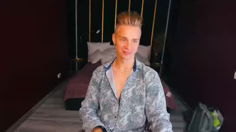 Snapshot of lawrence_miles chatting on 21, 9, 2025 Lawrence online show from 21, 9, 2025