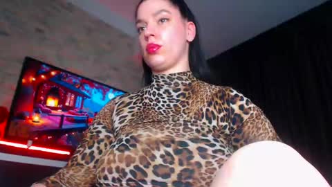 LayaMoon online show from 26, 10, 2025