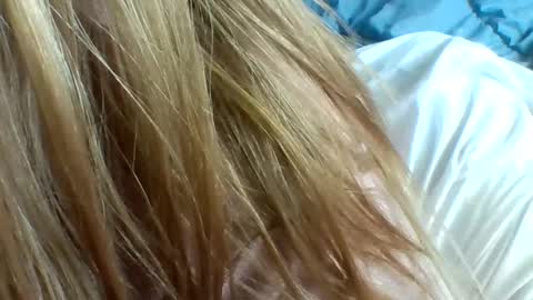 Snapshot of layannalea chatting on 10, 3, 2025 layannalea online show from 10, 3, 2025