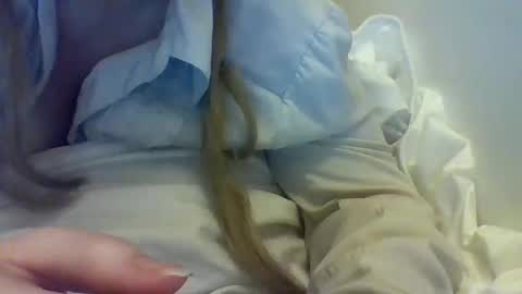 Snapshot of layannalea chatting on 20, 10, 2025 layannalea online show from 20, 10, 2025