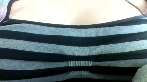 layannalea online show from 10, 5, 2026