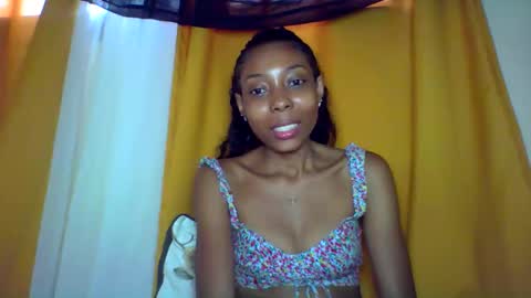 layannek online show from 5, 12, 2025