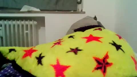 laydyys online show from 10, 3, 2025