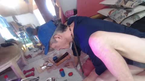 Laye19 online show from 27, 1, 2025