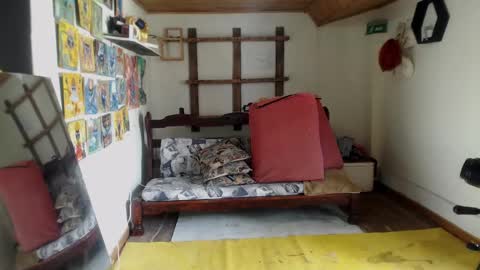 Laye19 online show from 6, 2, 2025