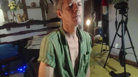 Laye19 online show from 20, 9, 2025